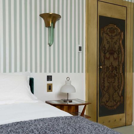 Palazzo Luce Hotel Лече Екстериор снимка