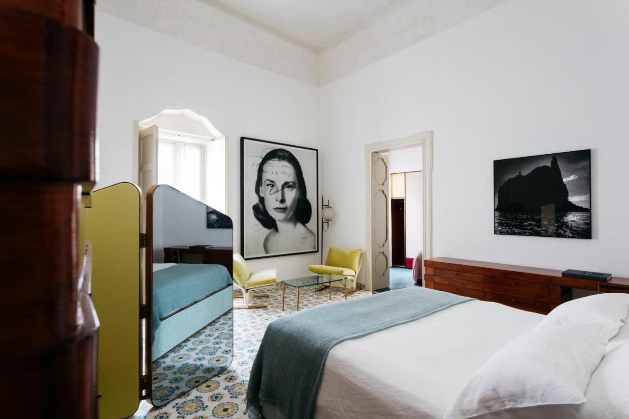 Palazzo Luce Hotel Лече Екстериор снимка