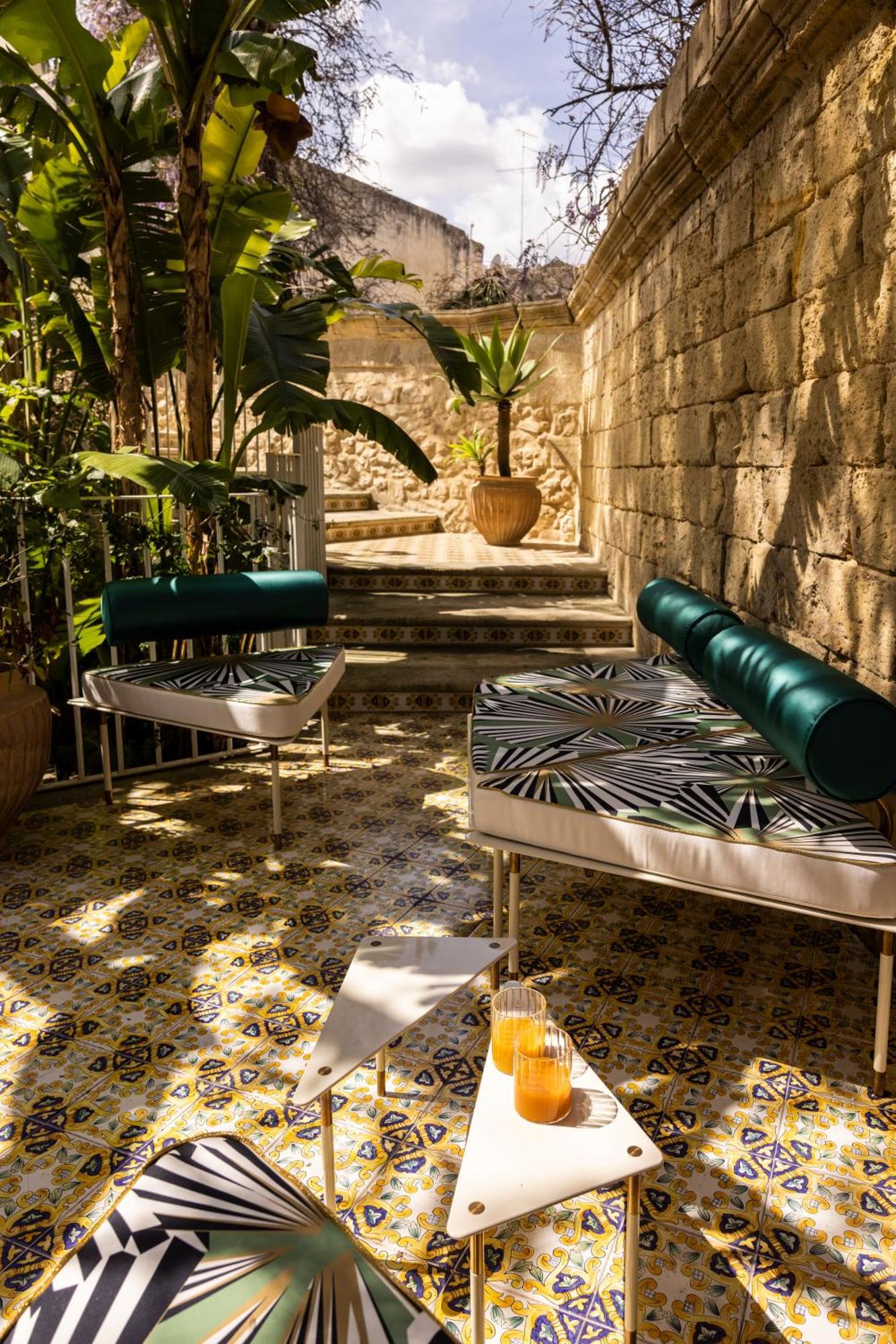Palazzo Luce Hotel Лече Екстериор снимка
